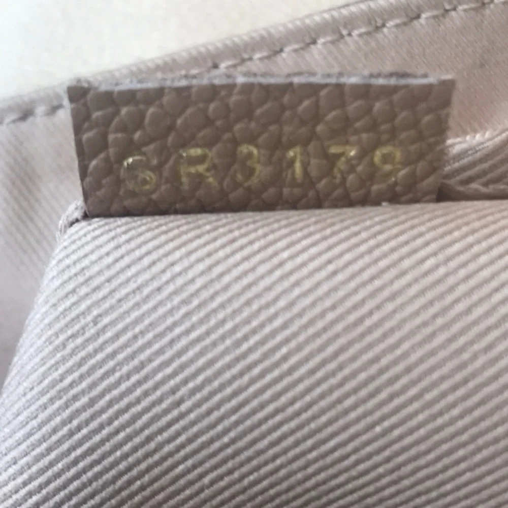 Louis Vuitton Clapton backpack - Picture 10 of 15